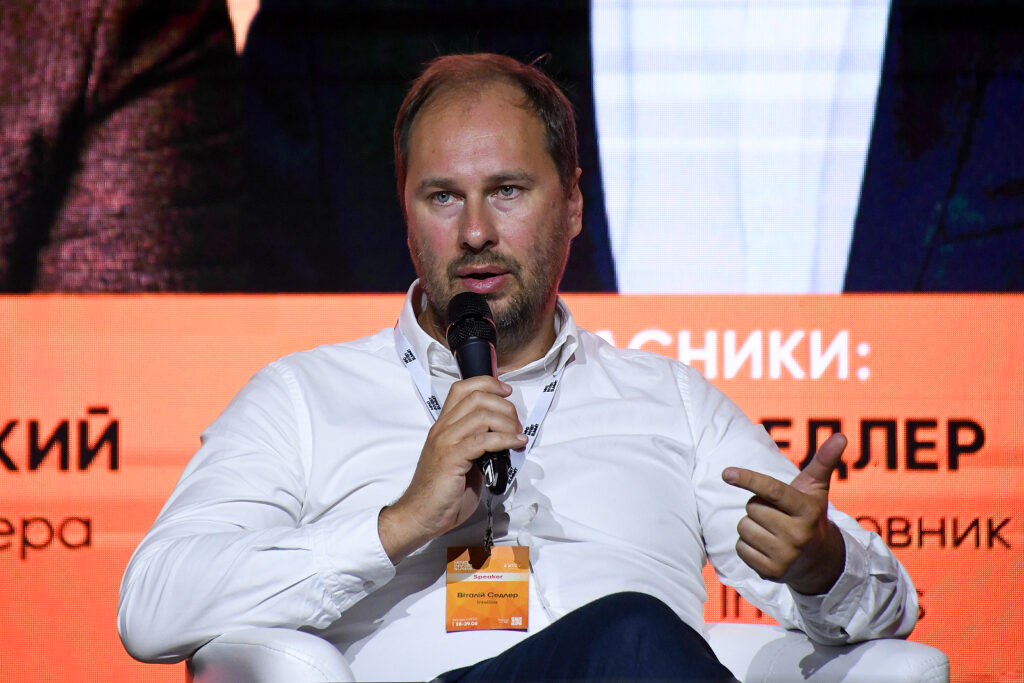 Панельна дискусія керівників EPAM, Intellias та IT Ukraine про стагнацію та виклики IT-ринку на IEF 2024