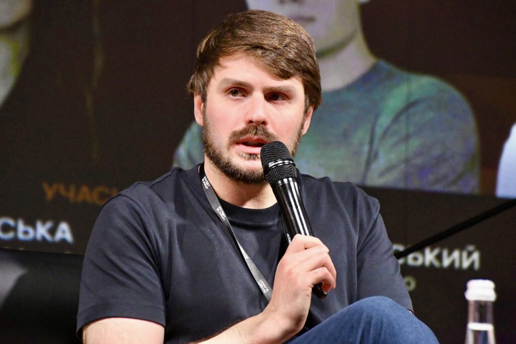 Роман Давимука виступає на Міжнародному економічному форумі 2025 про інвестиції в нерухомість України