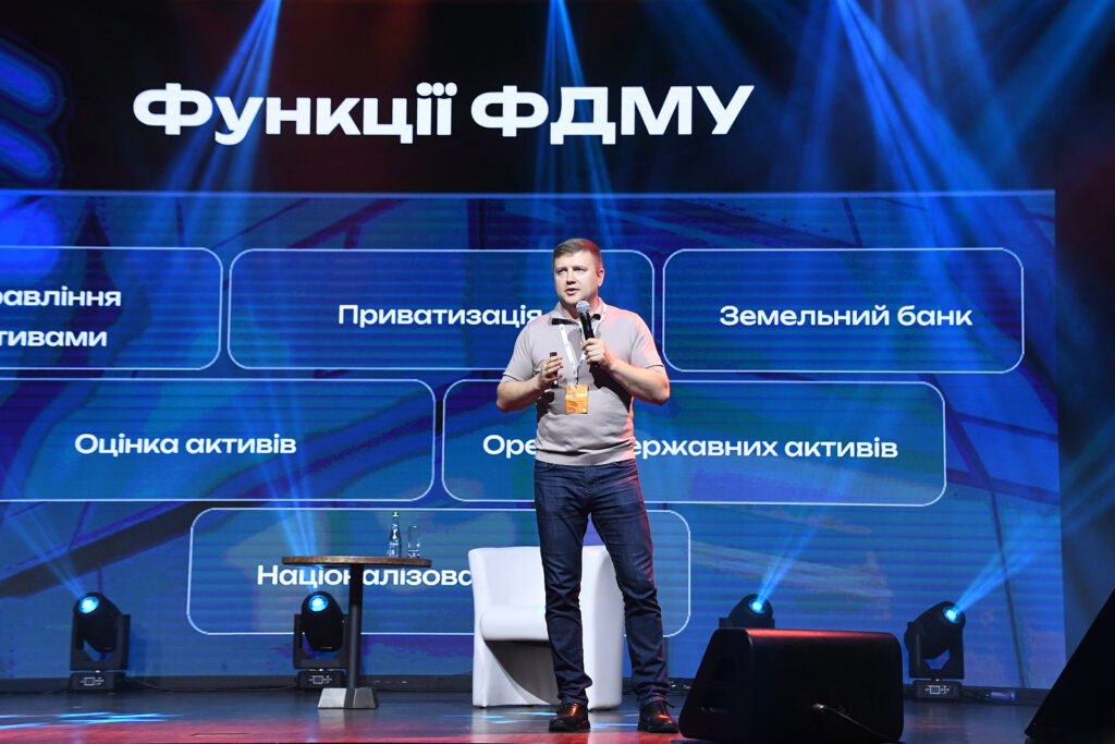 Голова ФДМУ Віталій Коваль презентує приватизаційну програму на Міжнародному економічному форумі 2024